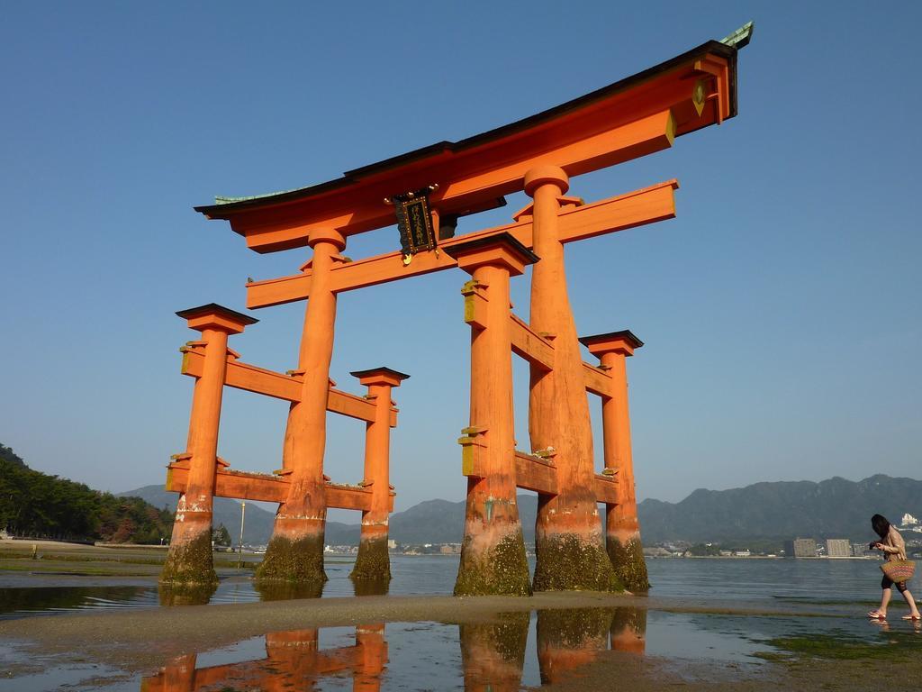 มิยาจิม่า ซีไซด์ โฮเต็ล Hotel Itsukushima ภายนอก รูปภาพ