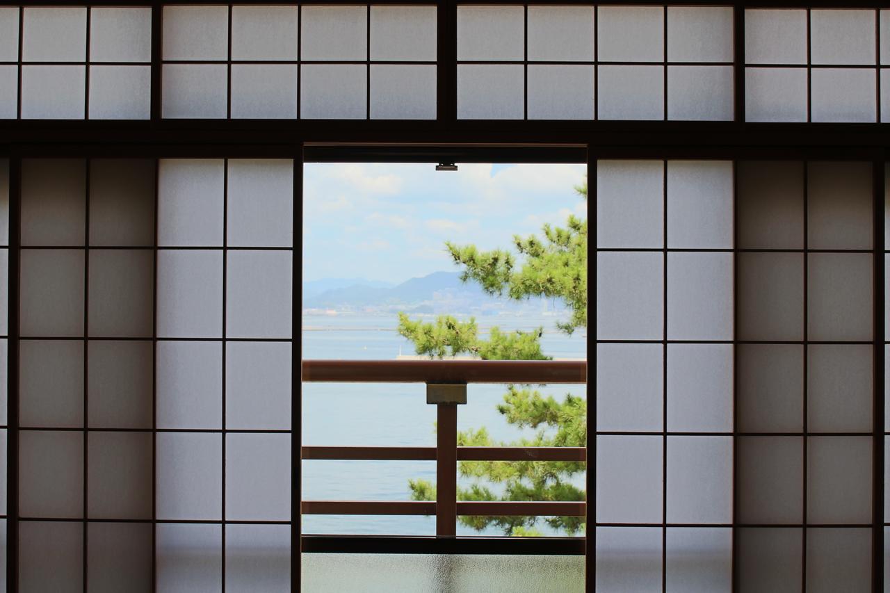 มิยาจิม่า ซีไซด์ โฮเต็ล Hotel Itsukushima ภายนอก รูปภาพ